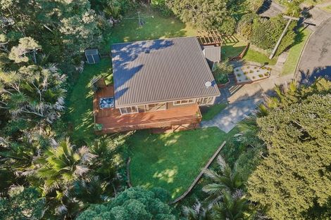 Photo of property in 27 Coroglen Avenue, Birkenhead, Auckland, 0626