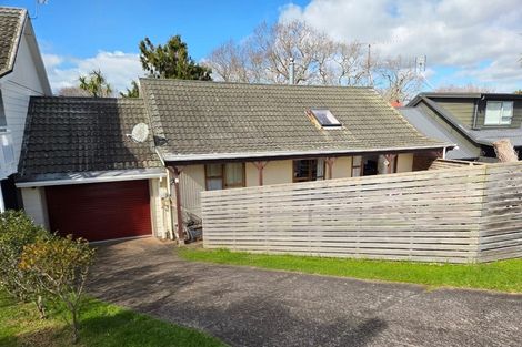 Photo of property in 2/15 Belle Vue Avenue, Northcote Point, Auckland, 0627