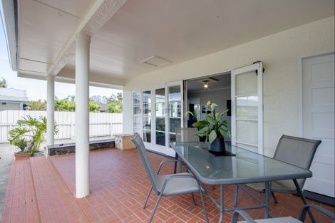 Photo of property in 58 Meeanee Road, Taradale, Napier, 4112