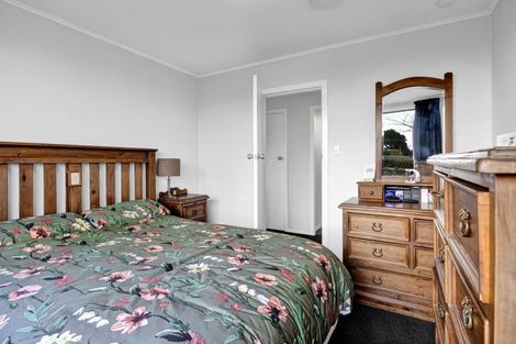 Photo of property in 6 Kamahi Avenue, Hawera, 4610