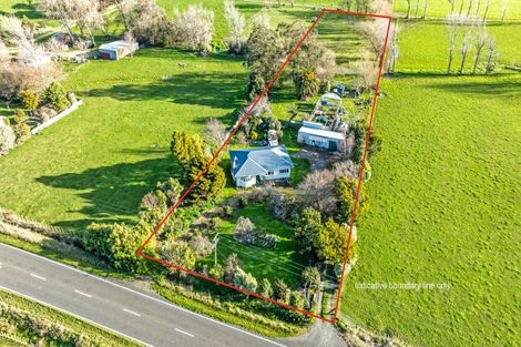 Photo of property in 80464 Masterton Road, Woodville, 4999