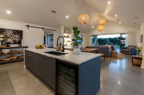 Photo of property in 25 Mike Smith Drive, Cambridge, 3434