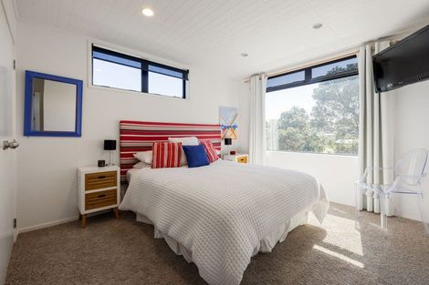 Photo of property in 112 Pohutukawa Crescent, Whangamata, 3620