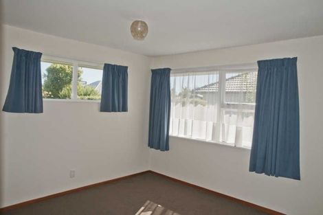 Photo of property in 8 Oban Place, Woolston, Christchurch, 8062