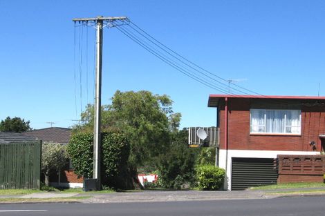 Photo of property in 2/240 Onewa Road, Birkenhead, Auckland, 0626