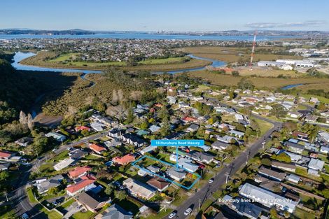 Photo of property in 18 Huruhuru Road, Massey, Auckland, 0614