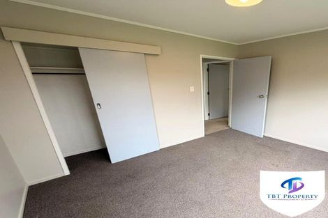 Photo of property in 8 Le Havre Place, Takanini, 2112