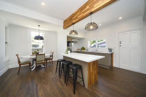 Photo of property in 84 Featherston Street, Takaro, Palmerston North, 4412