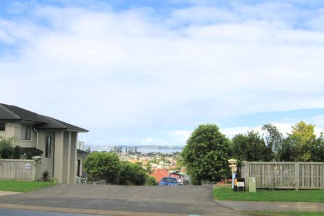 Photo of property in 57 Grovenor Drive, Orewa, 0931