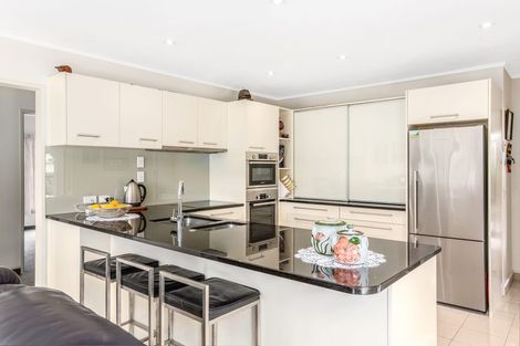 Photo of property in 8 Observatory Close, Whitby, Porirua, 5024