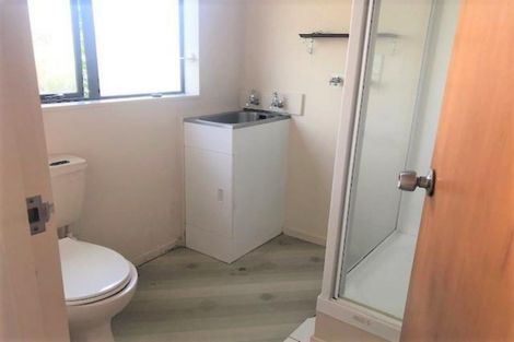 Photo of property in 1/1 Seaford Place, Murrays Bay, Auckland, 0630