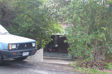 Photo of property in 38 Minnehaha Avenue, Titirangi, Auckland, 0604