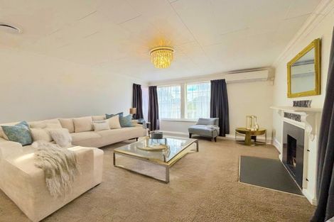 Photo of property in 14 Tranent Road, Mangere, Auckland, 2022