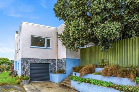 Photo of property in 23 Ascog Road, Ravensbourne, Dunedin, 9022