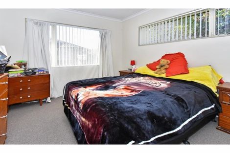 Photo of property in 2/36 Growers Lane, Mangere East, Auckland, 2024
