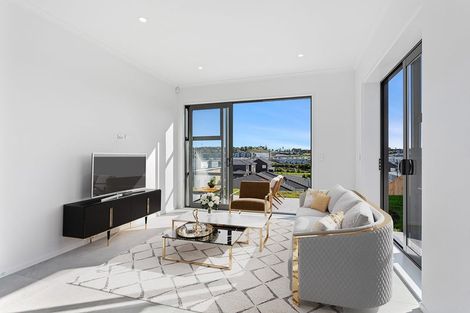 Photo of property in 26 Symes Drive, Red Beach, 0932