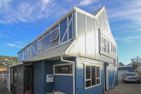 Photo of property in 30f4 Lyall Parade, Lyall Bay, Wellington, 6022