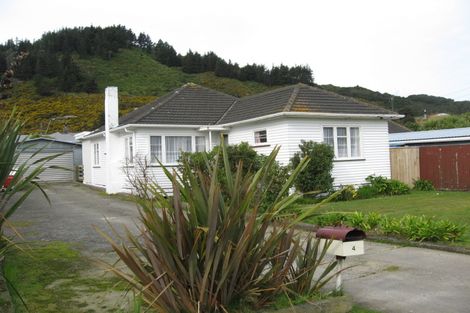 Photo of property in 4 Frederick Street, Wainuiomata, Lower Hutt, 5014