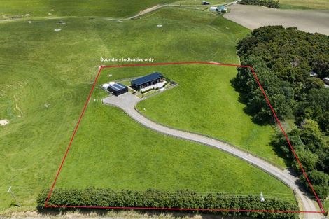 Photo of property in 567 Lethbridge Road, Halcombe, 4775