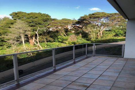 Photo of property in 2/1b Birkenhead Avenue, Birkenhead, Auckland, 0626