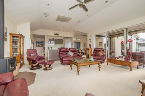 Photo of property in 22 Old Station Avenue, Wanaka, 9305