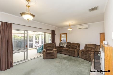 Photo of property in 45 Kentucky Way, Awapuni, Palmerston North, 4412