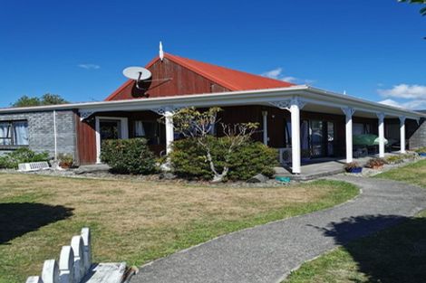 Photo of property in 38 Kapanui Road, Waikanae, 5036