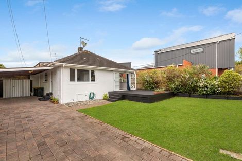 Photo of property in 1/12 Miro Street, New Lynn, Auckland, 0600