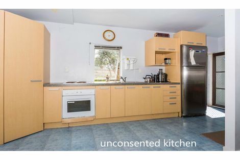 Photo of property in 4/496 Glenfield Road, Glenfield, Auckland, 0629