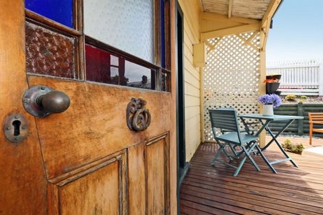 Photo of property in 20 Colenso Avenue, Hospital Hill, Napier, 4110