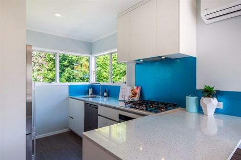 Photo of property in 2/85 Eskdale Road, Birkdale, Auckland, 0626