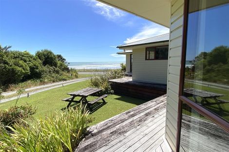Photo of property in 4 Golden Sands Road, Barrytown, Runanga, 7873