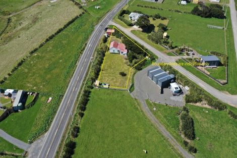 Photo of property in 1 Tuatapere Orepuki Highway, Orepuki, Riverton, 9881