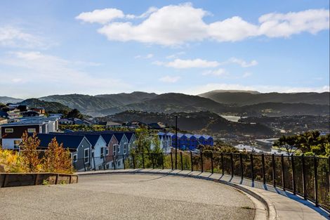 Photo of property in 49 Cleat Street, Whitby, Porirua, 5024