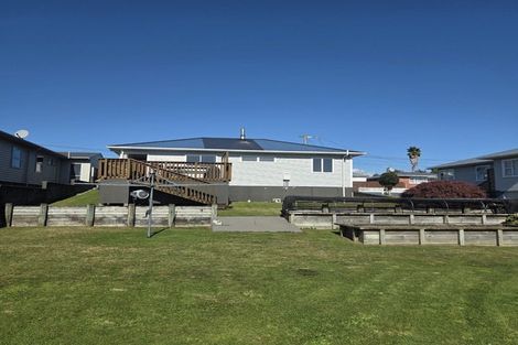 Photo of property in 9 Clyde Street, Ferndale, New Plymouth, 4310