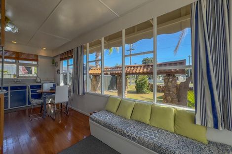 Photo of property in 120 Kiwi Road, Whangamata, 3620