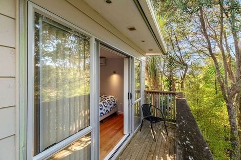 Photo of property in 18 Stallard Place, Glen Eden, Auckland, 0602