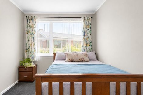 Photo of property in 18 Larnach Street, St Andrews, Hamilton, 3200
