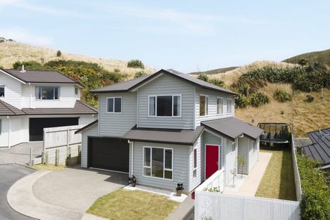Photo of property in 17 Bickerton Rise, Churton Park, Wellington, 6037