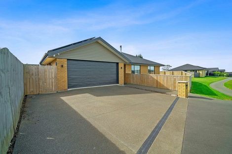 Photo of property in 19 Cressy Place, Darfield, 7510