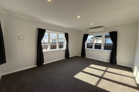 Photo of property in 5 Queen Street, Brighton, Dunedin, 9035