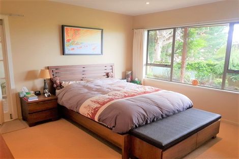 Photo of property in 1 Nebraska Way, Brooklyn, Wellington, 6021