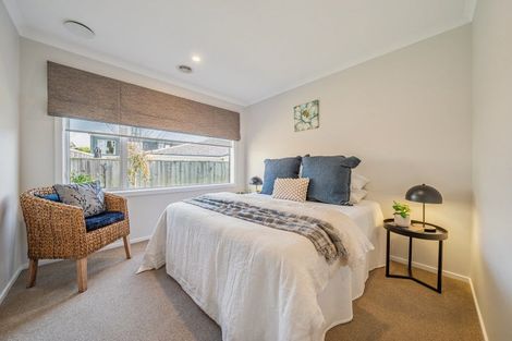 Photo of property in 17 Waitaria Terrace, Aotea, Porirua, 5024