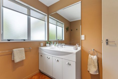 Photo of property in 6 Cousins Avenue East, Foxton Beach, Foxton, 4815