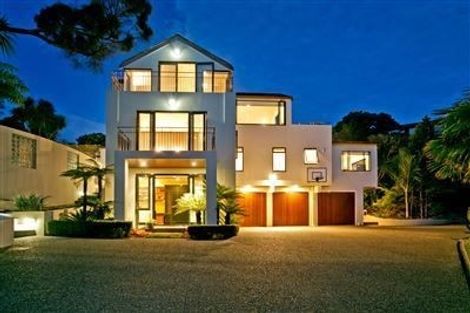 Photo of property in 16 Mayall Avenue, Beach Haven, Auckland, 0626