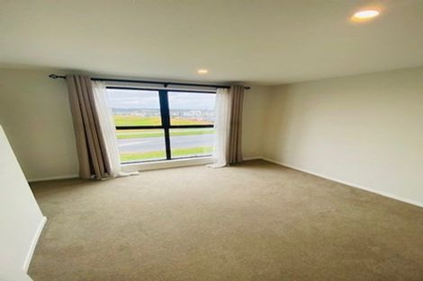 Photo of property in 7c Colin Chester Drive, Silverdale, 0932