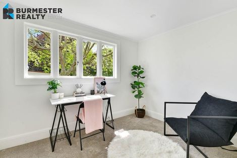 Photo of property in 5 Porter Crescent, Helensville, 0800