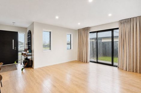 Photo of property in 10 Godley Place, Woodend, 7610