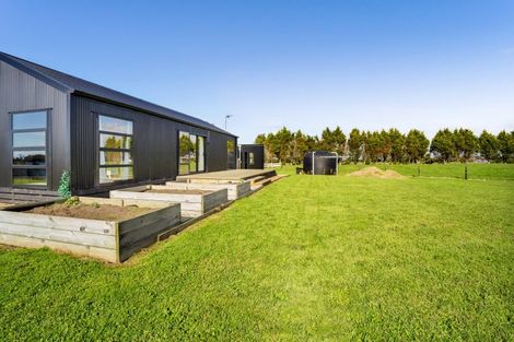 Photo of property in 13 Kelly Street, Midhirst, Stratford, 4394