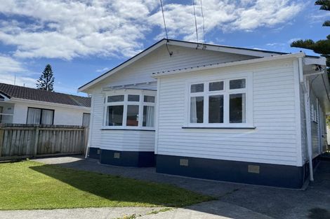 Photo of property in 26 Weka Street, Miramar, Wellington, 6022